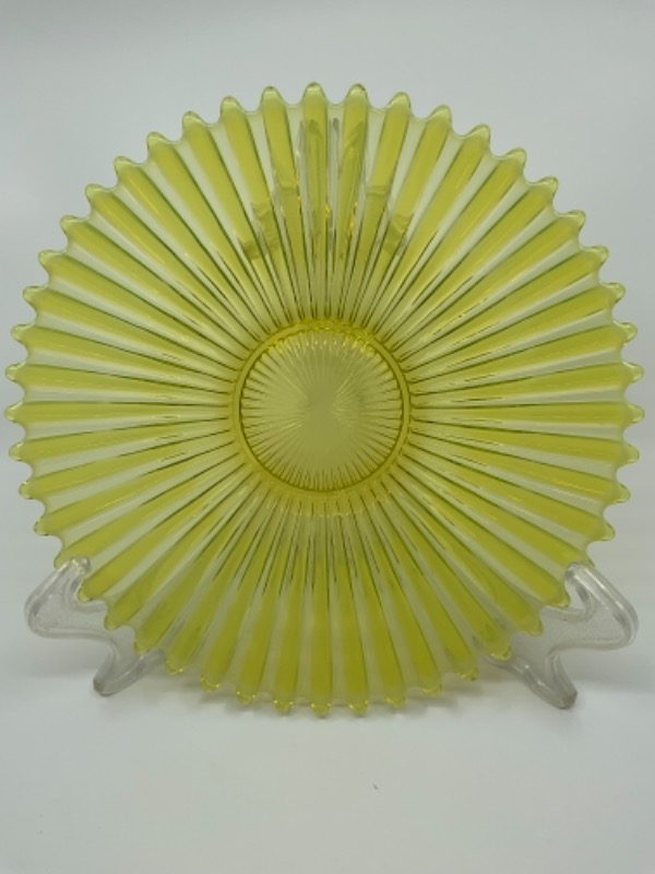 포스토리아 &quot;Heirloom&quot; 옐로우 (노랑) 오팔레슨 (유백색) 아트 글래스 플레이트 Fostoria &quot;Heirloom&quot; Yellow Opalescent Art Glass Plate circa 1959-1962
