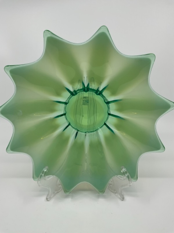 포스토리아 &quot;Heirloom&quot; 그린 오팔레슨 (유백색) 아트 글래스 플라워 플로트 Fostoria &quot;Heirloom&quot; Green Opalescent Art Glass Flower Float circa 1959-1962