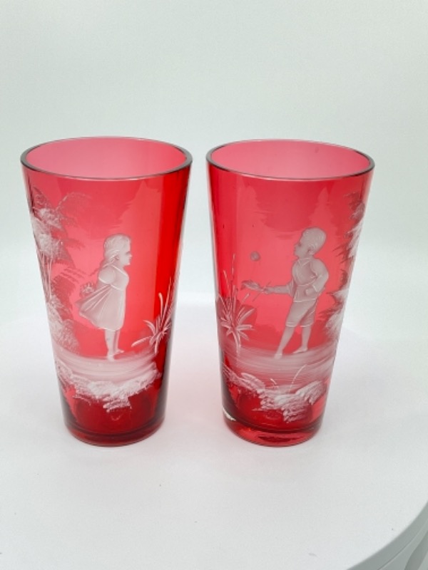 빅토리언 크랜베리 글라스 핸드페인트 &quot;메리 그레고리&quot; 드링킹 글라스 한쌍 Victorian Cranberry Glass &quot;Mary Gregory&quot; Pair of Drinking Glasses