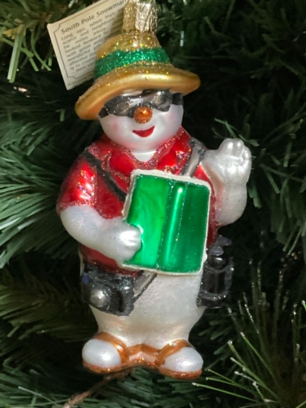 올드 월드 핸드 블로운 / 핸드페인트 &quot;South Pole Snowman&quot; 크리스마스 트리 장식 Old World Christmas Hand Blown / Painted &quot;South Pole Snowman&quot; Christmas Tree Ornament