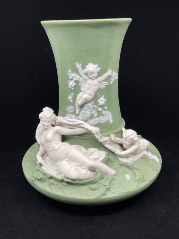 Volkstedt 라지 제스퍼웨어 피겨 / 입체 베이스 Volkstedt  Jasperware Figural / Relief Vase circa 1894 - 1900