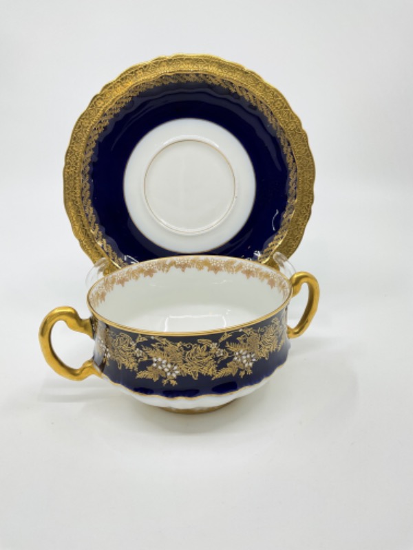 하빌랜드 리모지 골드 도금 온 코발 블루 투핸들 컵 &amp; 소서-매우 귀한- Haviland Limoges Gold Gilding on Cobalt Blue 2 Handled Cup &amp; Saucer circa 1900 - RARE