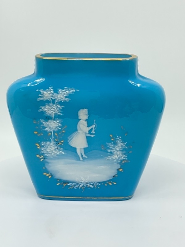 빅토리언 프랜치 블루 오팔린 핸드페인트 &quot;메리 그레고리&quot; 필로우 베이스 Victorian French Blue Opaline &quot;Mary Gregory&quot; Pillow Vase