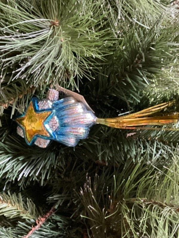 올드 월드 크리스마스 핸드 블로운 / 핸드페인트 &quot;Shooting Stal&quot; 크리스마스 트리 장식 2015 Old World Christmas Hand Blown / Painted &quot;Shooting Star&quot; Christmas Tree Ornament