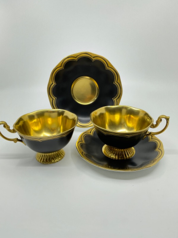 로얄 알버트 골드 온 블랙 컵 &amp; 소서-매우 귀한- Royal Albert Gold on Black Cup &amp; Saucer circa 1950 - RARE