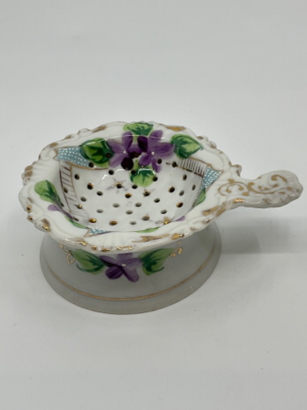 닙폰 핸드페인트 티 스트레이너와 드립 보울 Nippon Hand Painted Tea Strainer with Drip Bowl