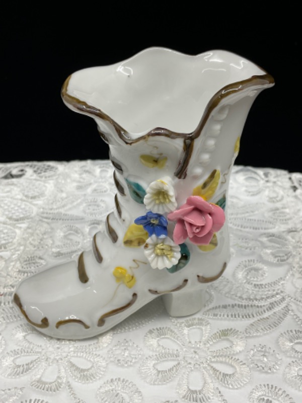 빈티지 핸드페인트 도자기 구두 W/ 적용된 플라워 Vintage Hand Painted Porcelain Shoe w/ Applied Flowers