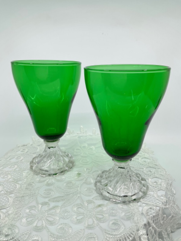 빈티지 그린 온 클리어 드링킹 글래스 Vintage Green on Clear Drinking Glass circa 1960