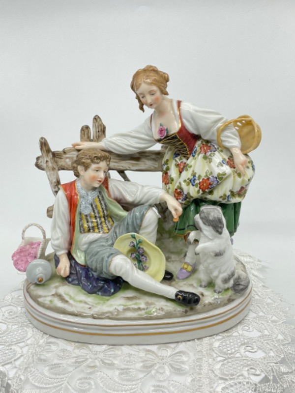 드레스덴 스튜디오 데코 도자기 피겨린 Dresden Studio Decorated Porcelain Figural Group