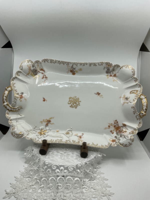 하빌랜드 리모지 &quot;Floral in Relief&quot; 대형 (XLG) 싸이즈 핸들 플레터-귀한 페턴- Haviland Limoges &quot;Floral in Relief&quot; XLG Handled Platter circa 1880 - RARE!!