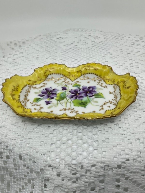 Coiffe 리모지 핸드페인트 핀 디쉬 Coiffe Limoges Hand Painted Pin Dish circa 1900