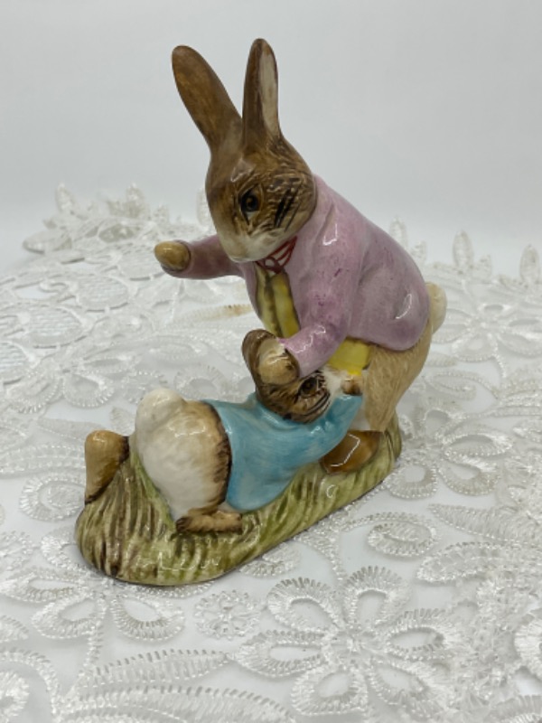 Warne &amp; Co. &quot; Beatrix Potter Mrs Benjamin Bunny &amp; Peter Rabbit&quot; 피겨린 Warne &amp; Co. &quot; Beatrix Potter Mrs Benjamin Bunny &amp; Peter Rabbit&quot; 1975