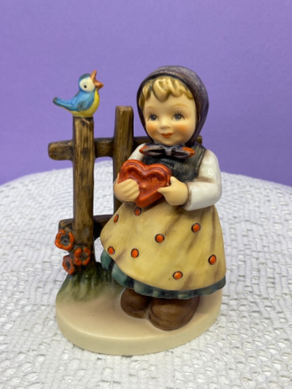 헴멜 &quot;Sweet Greetings&quot; 피겨린 Hummel Sweet Greetings Figurine circa 1960