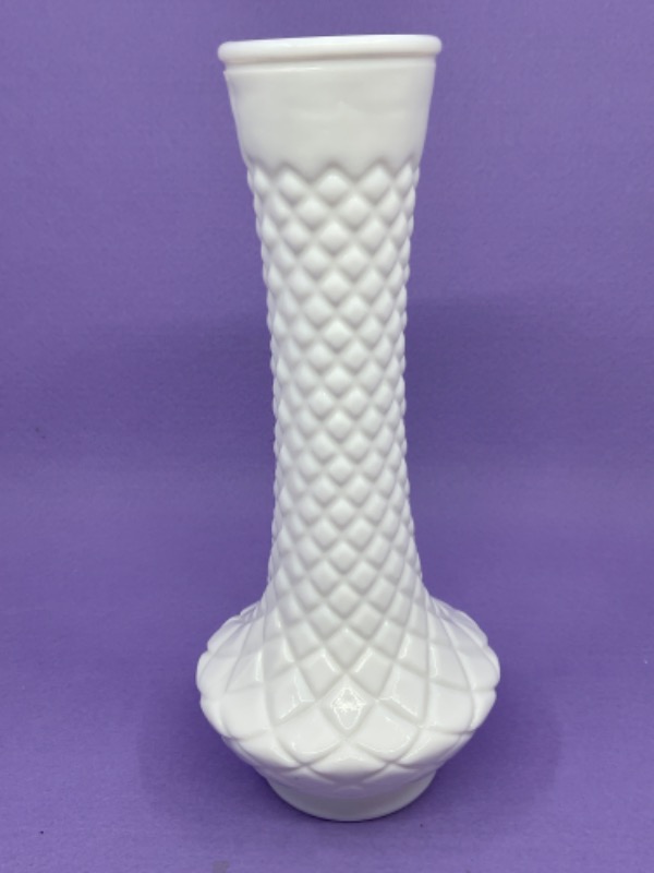 빈티지 밀크 글래스베이스 Vintage Milk Glass Vase
