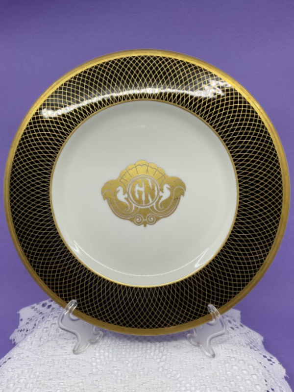 Mayer GN 양각 디너 플레이트 Mayer GN Gold Embossed Dinner Plate circa 1930