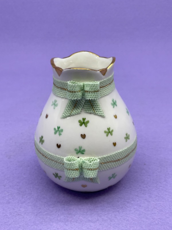 아이리쉬 드레스덴 레이스 미니 베이스 Irish Dresden Lace Mini Vase